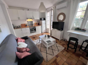 Sympathique studio en Rez de jardin dans résidence